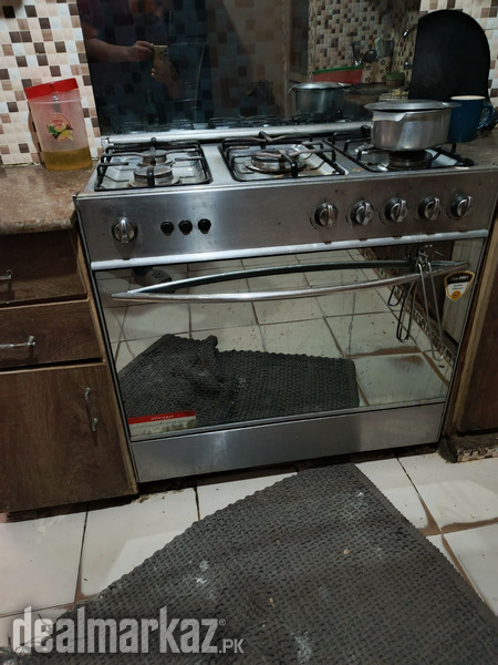 Kitchen Range almost New photo 1