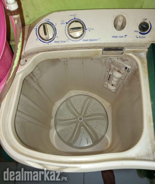 Haier Semi Automatic Twin Tub Washing Machine photo 2