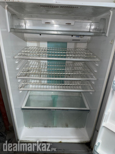 Urgent sale, toshiba Model : GR-RG70UT-PK (GU) photo 1