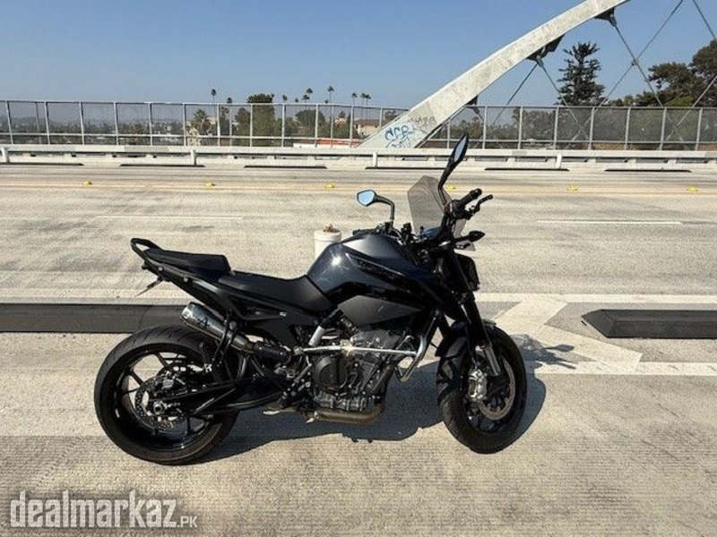 2020 KTM motorcycle sportbike photo 1