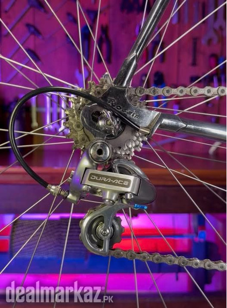 vintage brand Raleigh record classic bicycle since 1980s photo 1