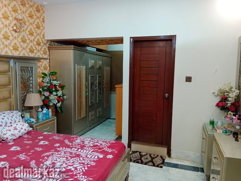 3 Bed + DD flat for sale block 13-A photo 2