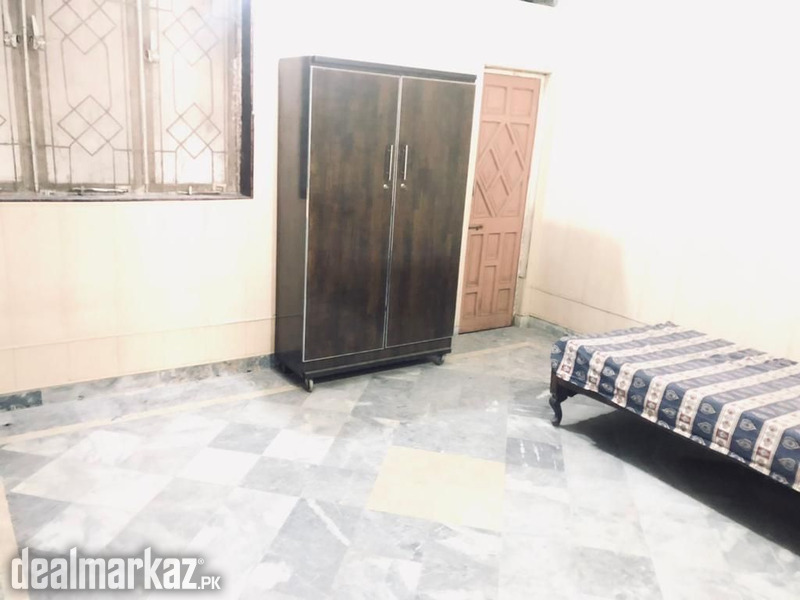 Rooms For Rent Bachelors At canal Road Thokar Lahore Orange Train photo 2