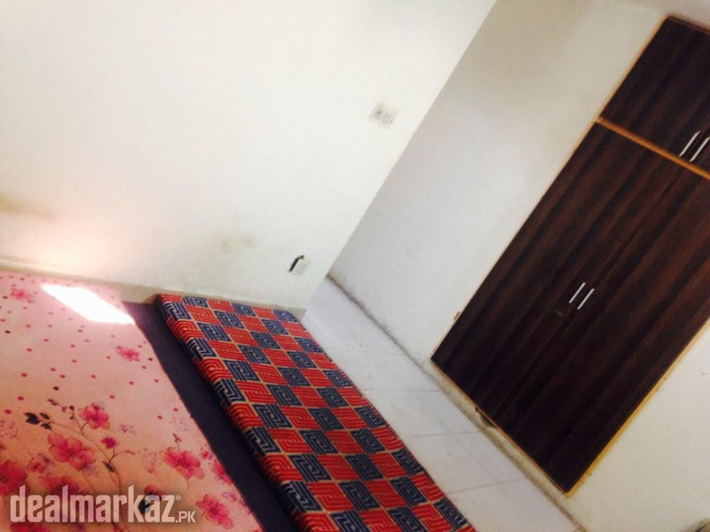 Rooms For Rent Bachelors At canal Road Thokar Lahore Orange Train