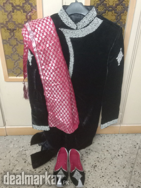 Junoon Brand sherwani in velvet photo 2