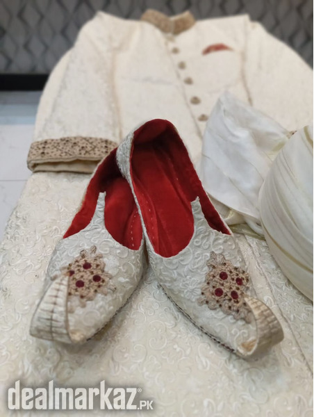 sherwani with khussa and kulla photo 2