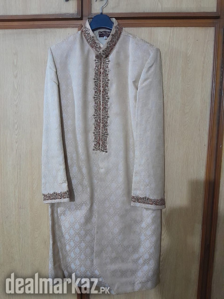 Groom Dulha Sherwani With Kulla (One Time Used Only) photo 2