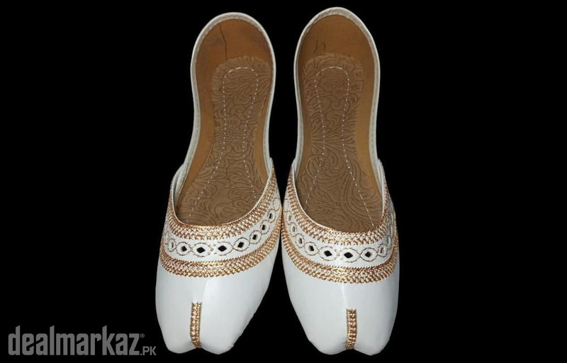 ✨ Black Velvet Women’s Khussa with Thread Work ✨ Elegant black velvet photo 1