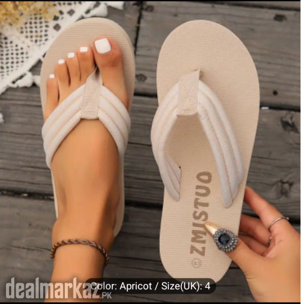 Women's slippers photo 1