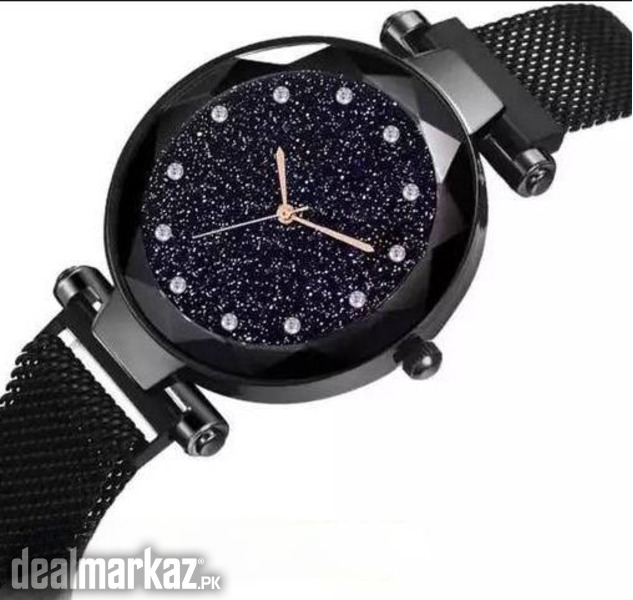 Black stylish watch for women photo 1
