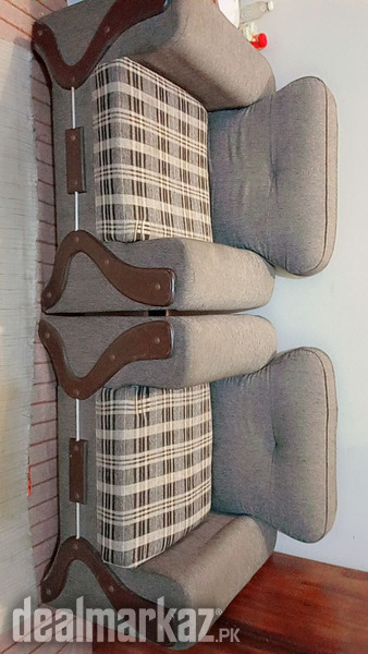 Used five Seater Sofa Set for sale Good Condition. photo 1
