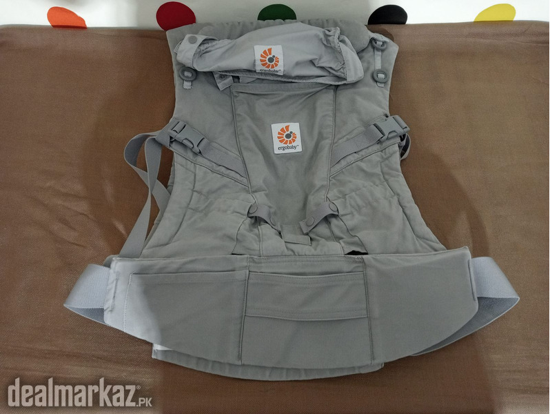Ergobaby Baby Carrier photo 2