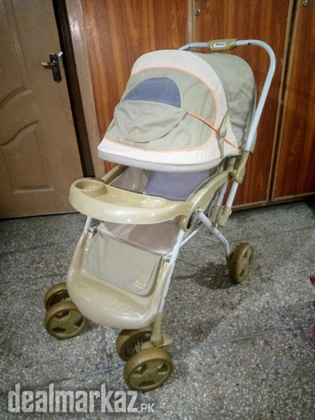 Beautiful Baby Pram Stroller Brand New Condition photo 1