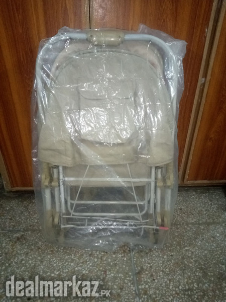 Beautiful Baby Pram Stroller Brand New Condition photo 2