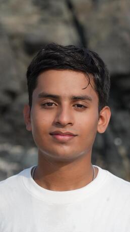 I M 21 Years Old Massage Provider Availble In Lahore Only For Womens photo 2