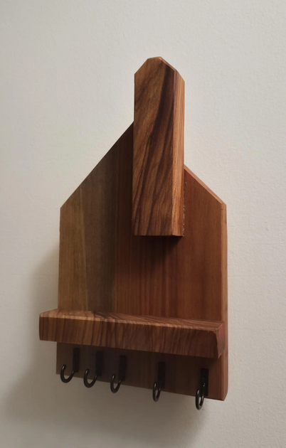 Custom Wooden Key Holder House Or Octagon Shape Handmade Wall Mounted Key Rack For Home Entryway photo 2