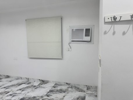 PKR 1250/month,  1 BR,  Single Room With Attached Washroom Available For Family photo 2