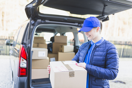 Delivering UK Vitamins And Supplements To Pakistan With Confidence And Convenience