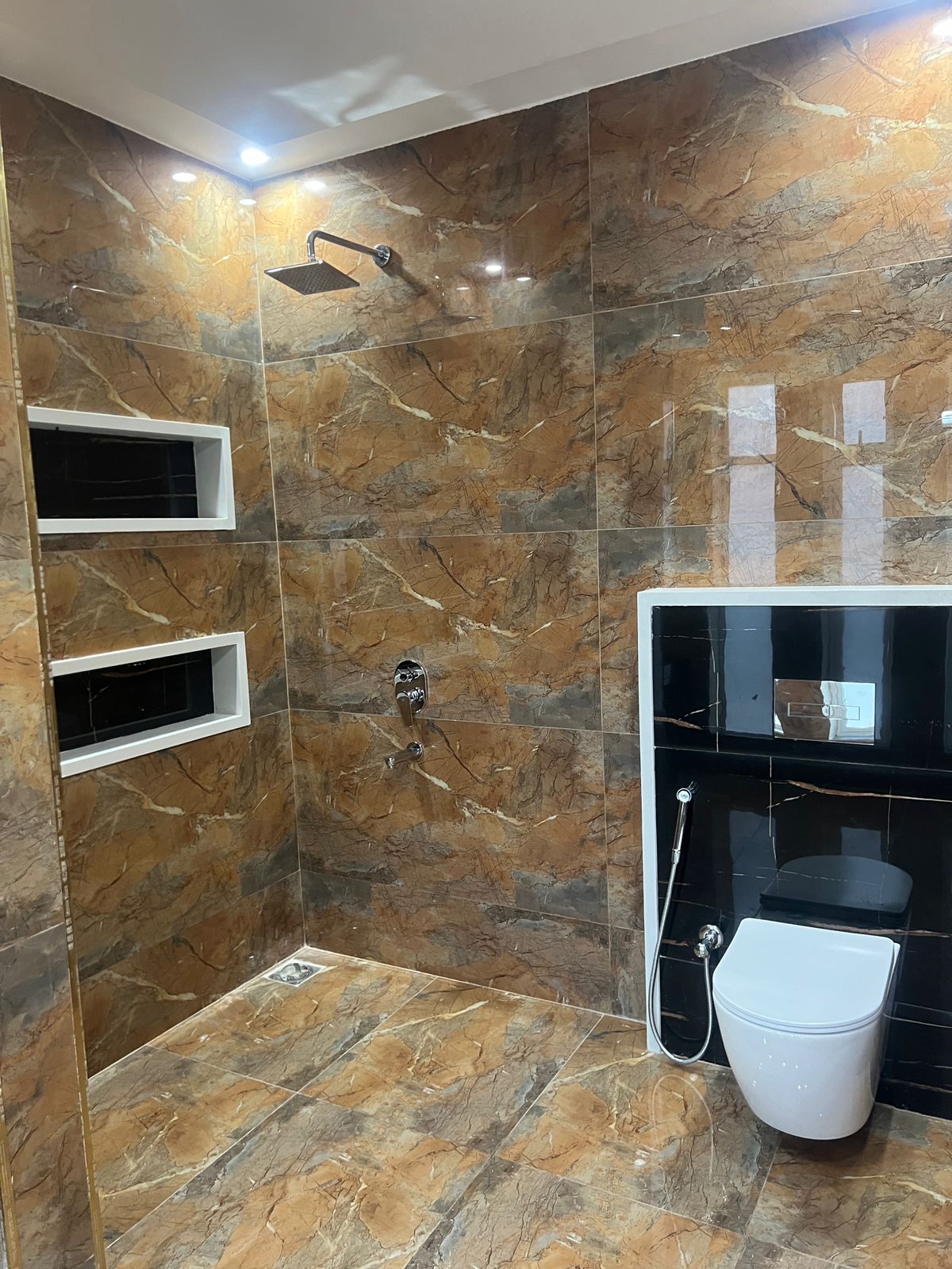 5 Marla brand new house for sale in new Lahore city photo 2