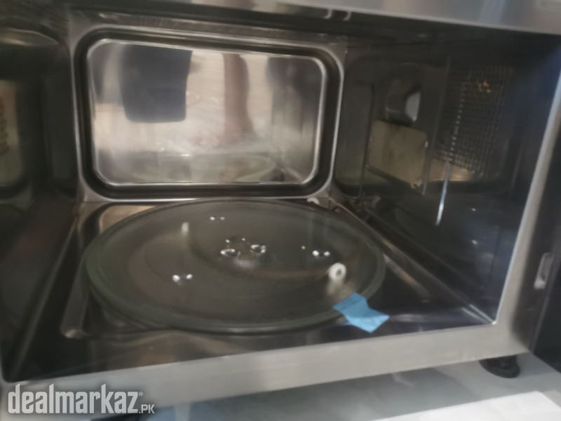 izone microwave photo 4