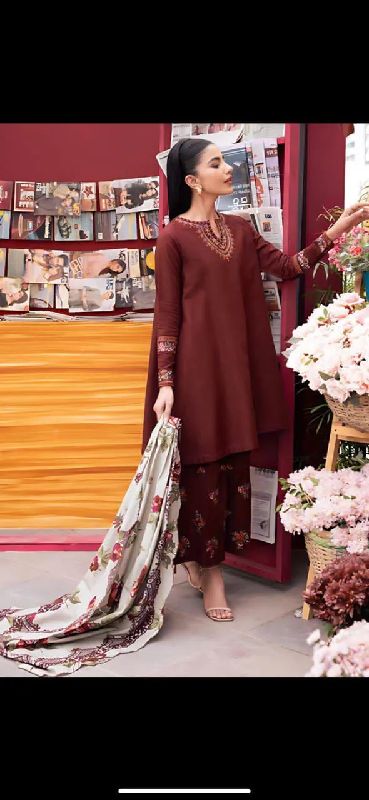 Maroon Embroidered 3 Pcs Women's Lawn Suit photo 1