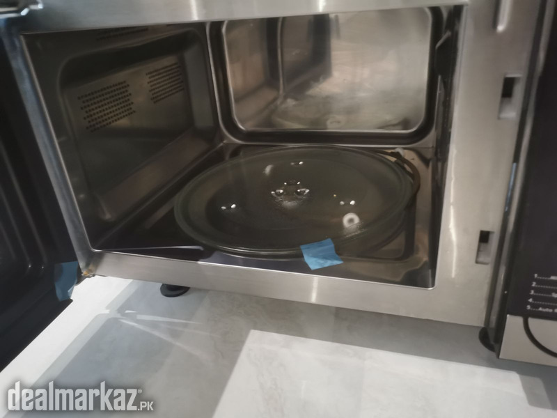 izone microwave photo 5
