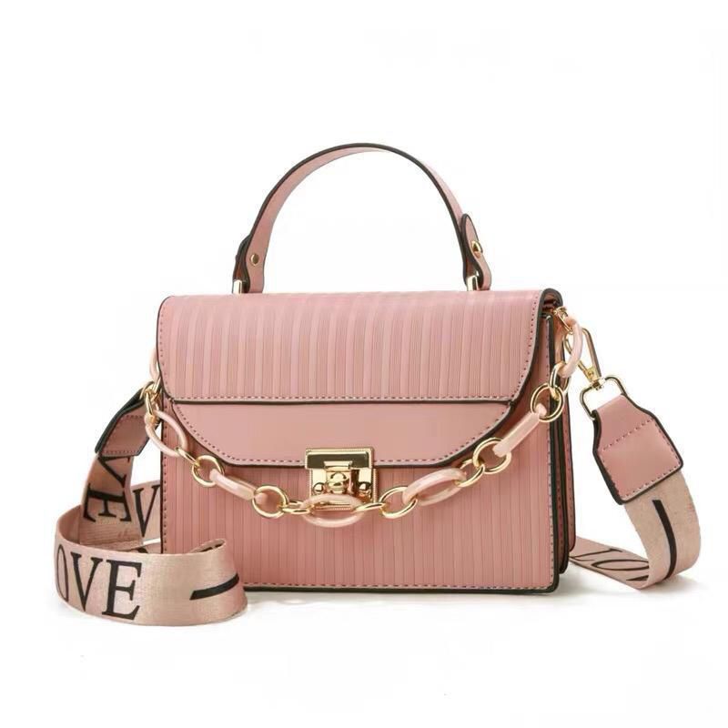 Black Striped Shoulder Bag with Gold Chain photo 5