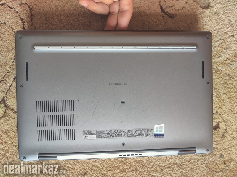 DELL laptop 10/10 photo 2
