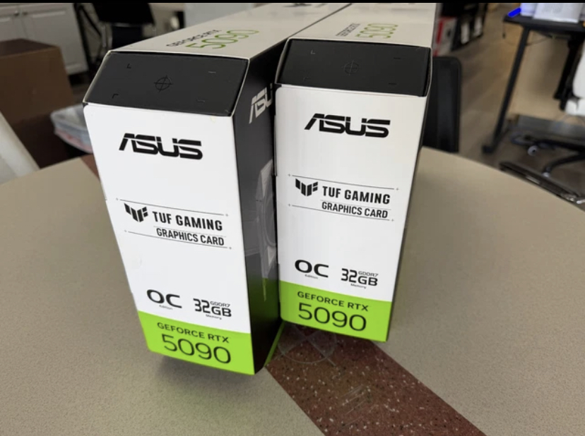 ORIGINAL ASUS GEFORCE RTX 5090 TUF Gaming 32GB GDDR7 OC EDITION photo 3