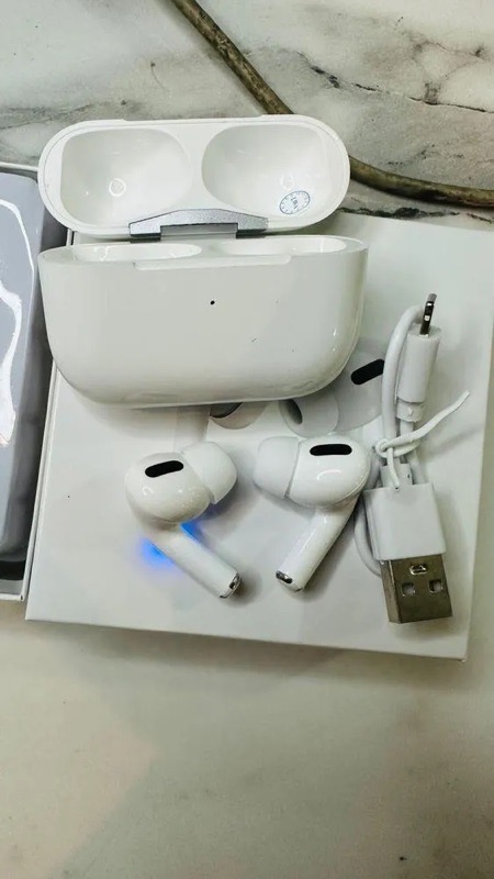 Earbuds photo 4