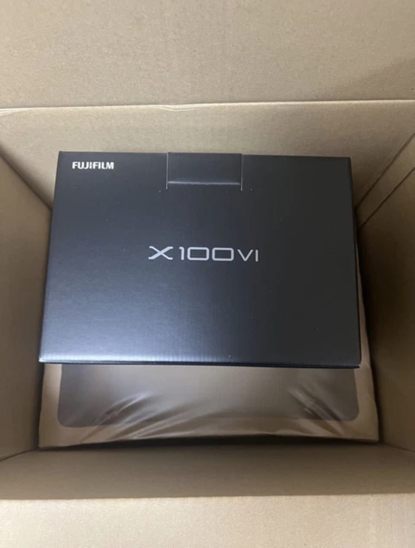 Original Fujifilm X100VI Digital Camera With Zero Shutter Count. photo 1
