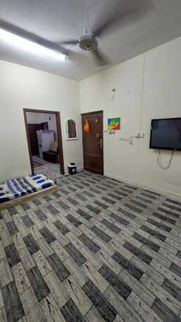 SAR 17000/year,  Furnished,  2 Rooms Interconnected With 1Washroom And Kitchen Sharing/17K Yr photo 3