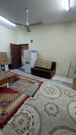 SAR 17000/year,  Furnished,  2 Rooms Interconnected With 1Washroom And Kitchen Sharing/17K Yr photo 2