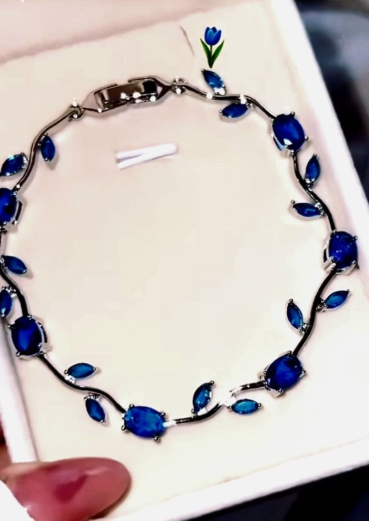 Tulip bracelet photo 5